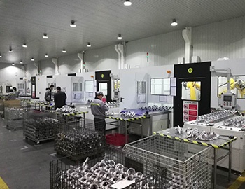 鋁壓鑄件自動化修毛刺方案